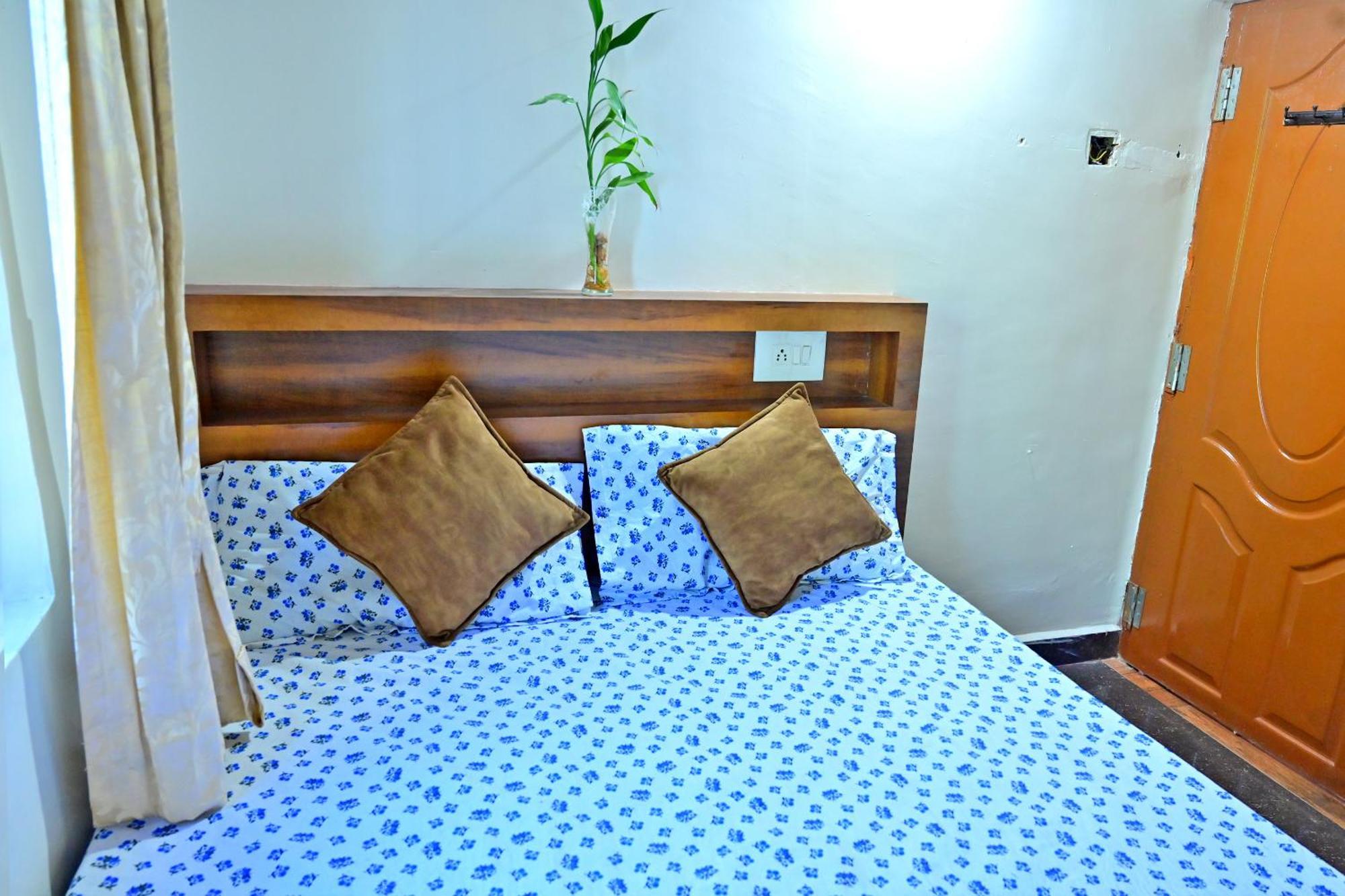 Hulihara Homestay - Full Villa, Coffee Estate & Balcony View Sakleshpur Bagian luar foto